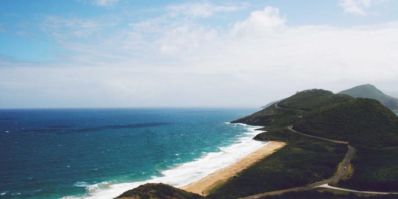 Laura Vandery的艺术作品：如何运用色彩心理学打造触动心灵的创意作品集