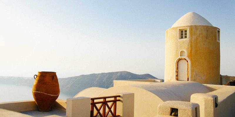 从概念到落地：揭秘Laura Vandery如何为特定空间定制大型数字艺术装置