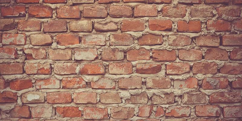 解密Laura Vandery的混合媒介创作：从传统素描到数字渲染的艺术进化